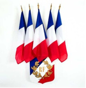 drapeaux-ceremonie.jpg