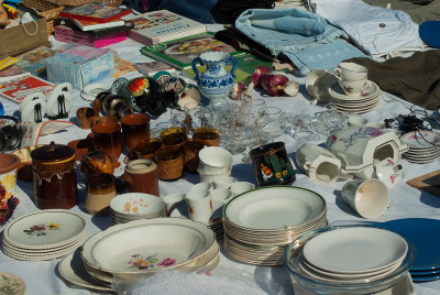 brocante-vaisselle.jpg